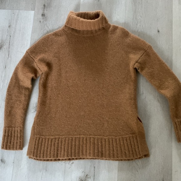 Everlane The‎ Cloud Turtleneck Alpaca wool blend size S camel brown tan sweater - Picture 3 of 10